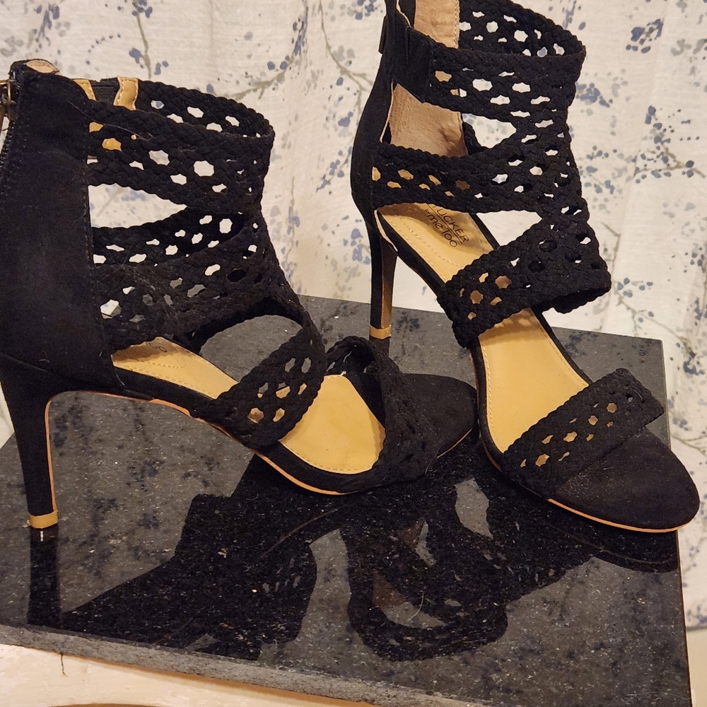 Adam Tucker Vanna Heels Size 9